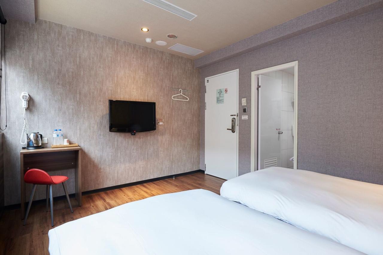 Tomorrow Hotel Taipeh Exterior foto